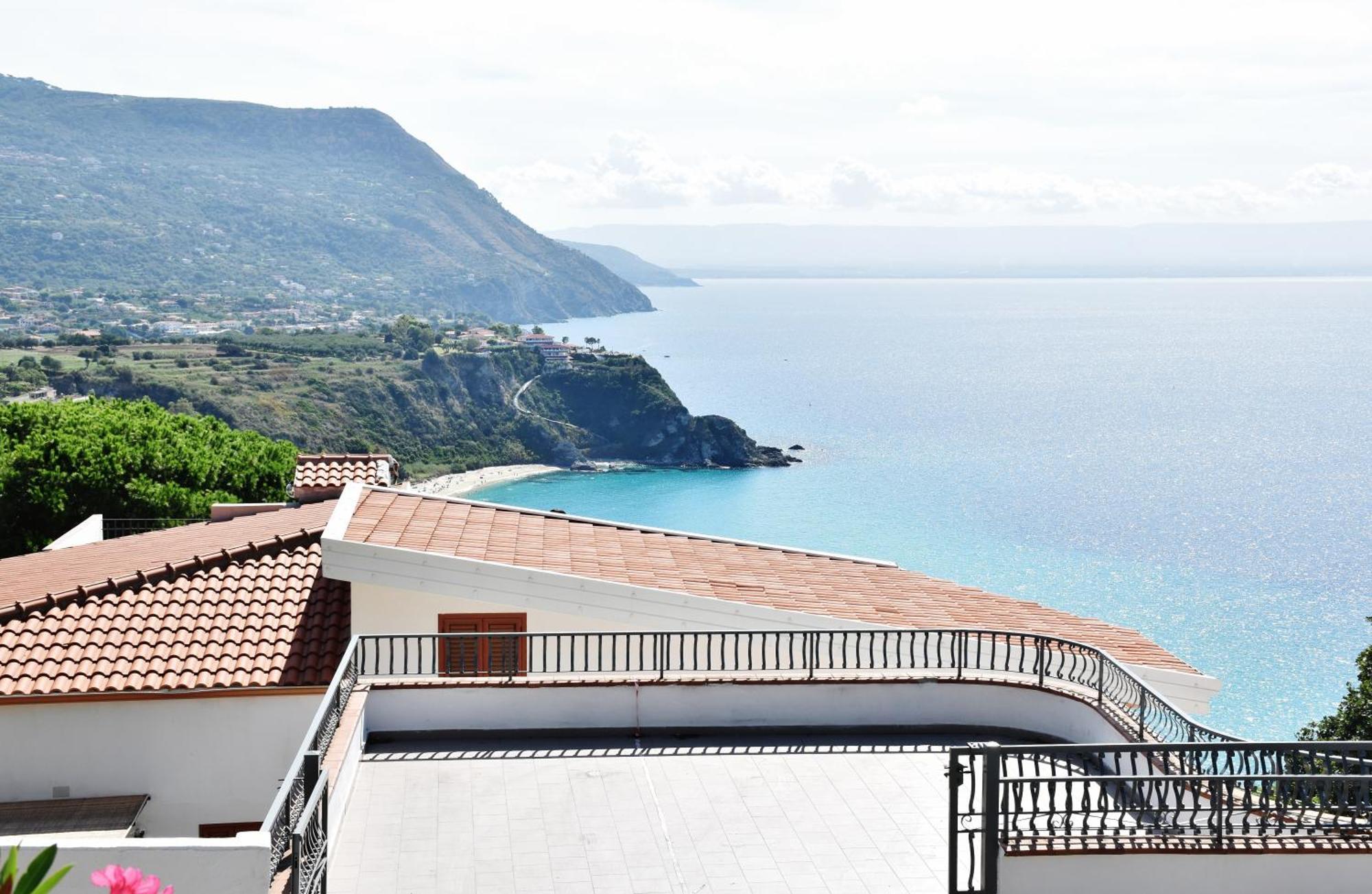 Calabria Beach Villa's Capo Vaticano Esterno foto